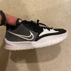 Kyrie 4 low
